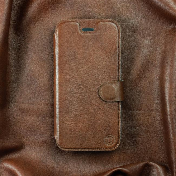 Etui ze skóry naturalnej do Asus Zenfone 9 - wzór Brown Leather